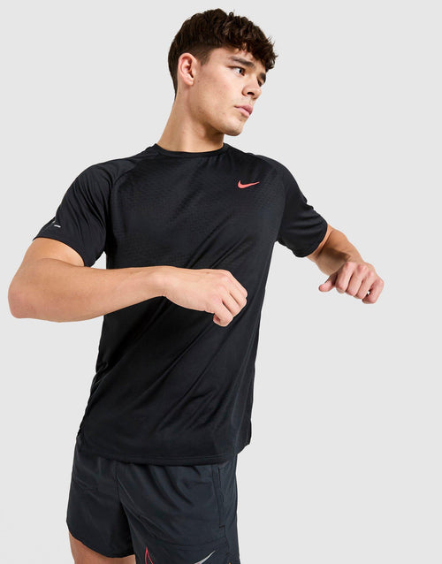Stride Swoosh T-Shirt