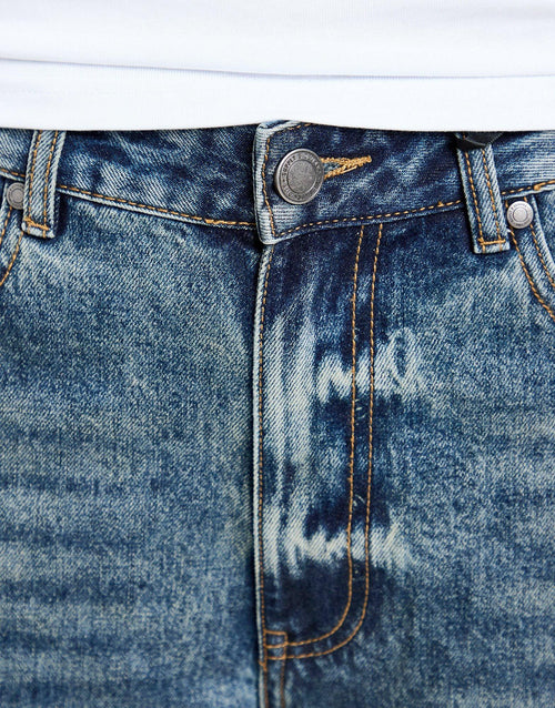 Core Relaxed Jeans