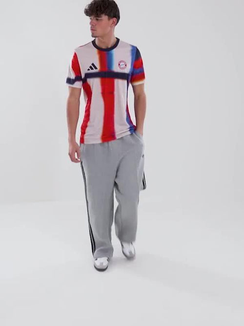 FC Bayern Munich Pre Match Shirt