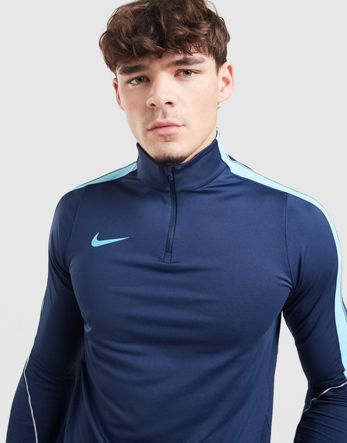 Strike 1/4 Zip Top