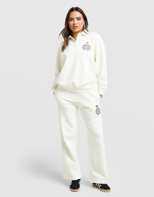Emblem Collar Sweatshirt