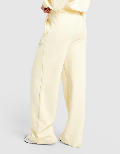 Phoenix Fleece Graphic Swoosh Wide Leg Joggers