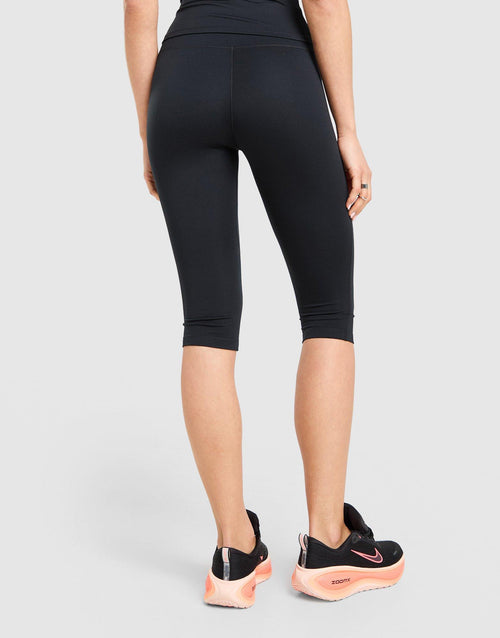Training One High-Waisted Capri Leggings