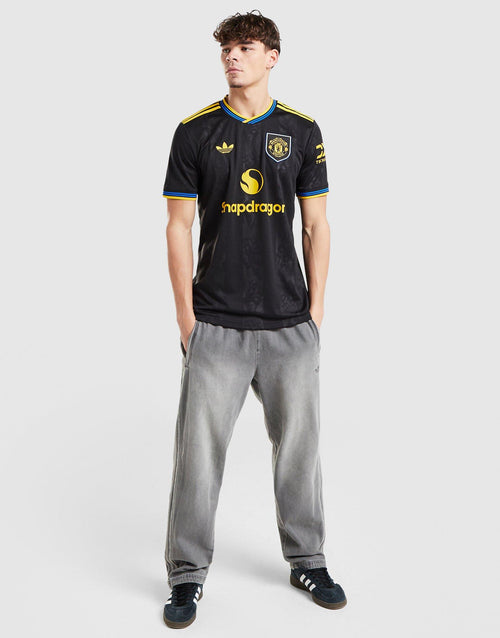 Manchester United 2025/26 Fernandes #8 Third Shirt
