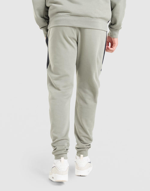 Air Max Fleece Track Pants