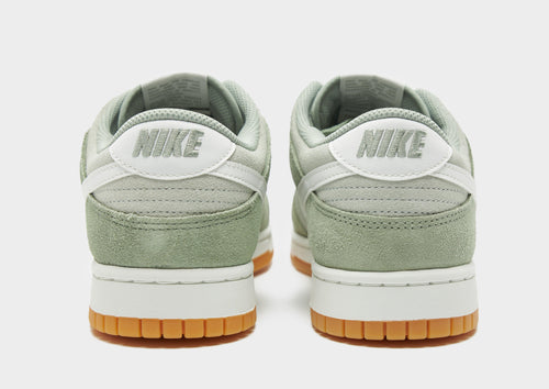 Dunk Low SE