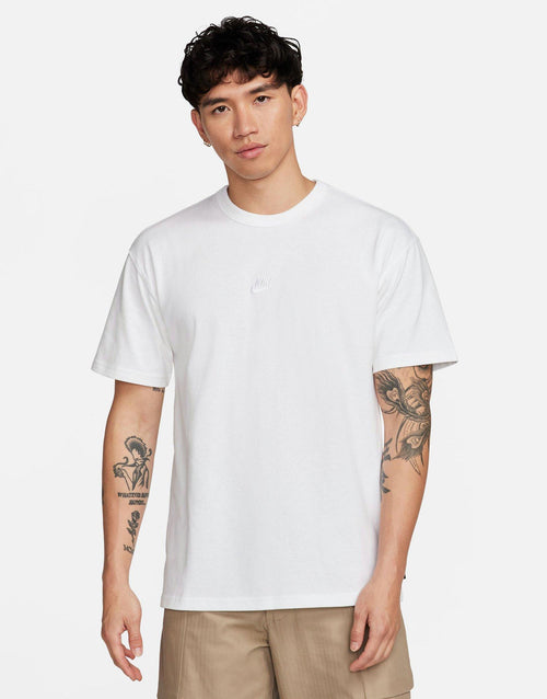Sportswear Premium Essentials T-Shirt