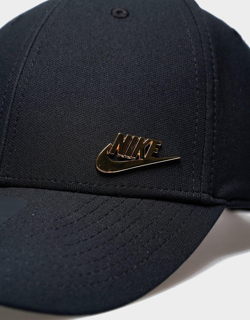 Dri-FIT Club Structured Metal Logo Cap
