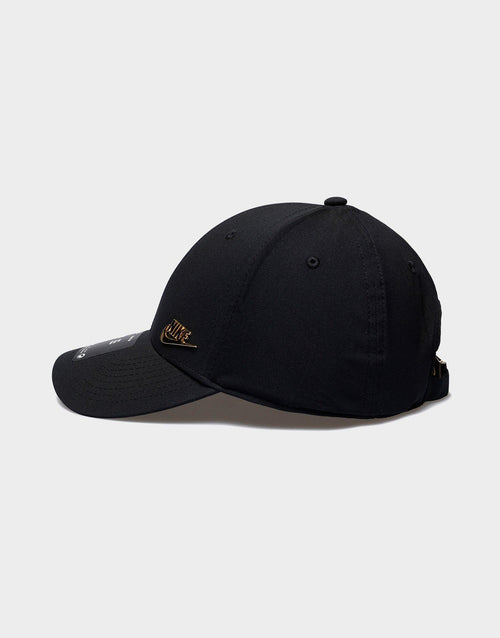 Dri-FIT Club Structured Metal Logo Cap