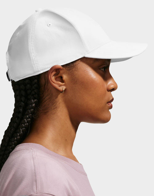 Dri-FIT Club Structured Metal Logo Cap