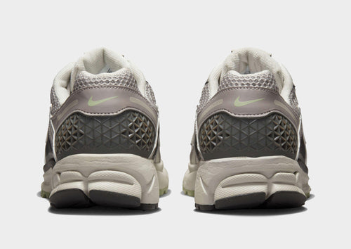 Zoom Vomero 5 Women's