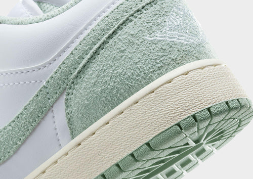 Air 1 Low SE Junior's