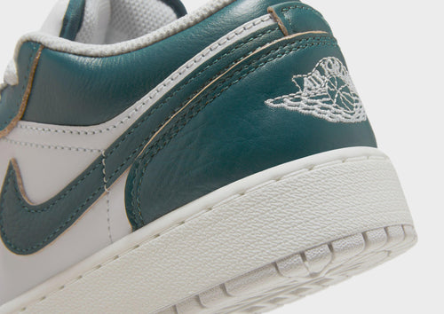 Air 1 Low SE Junior's