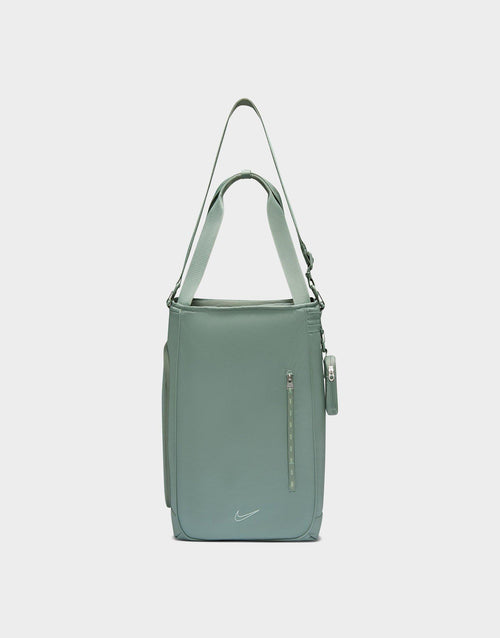 Sportswear Commute Tote Bag (20L)