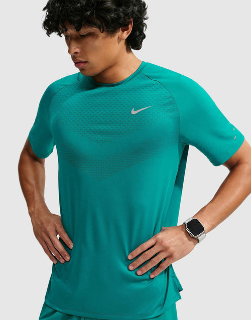 Stride Dri-FIT ADV Short-Sleeve Running Top