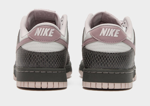 Dunk Low SE