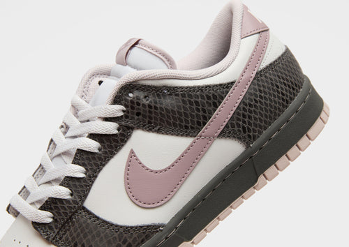 Dunk Low SE