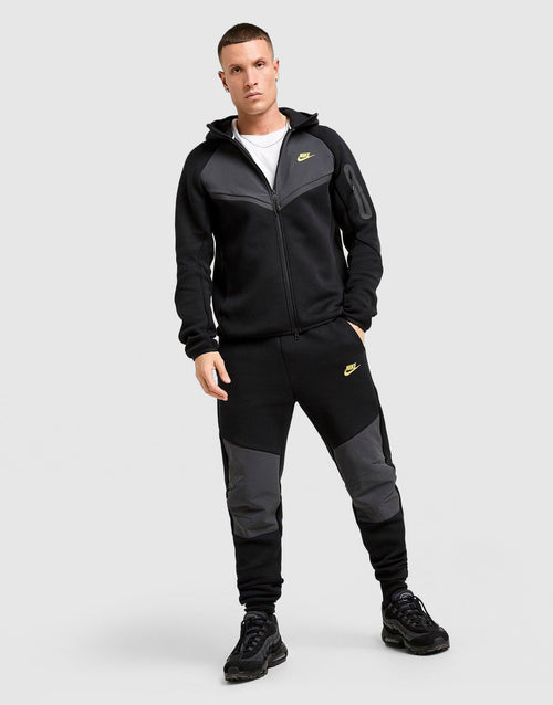 Tech Mix Joggers