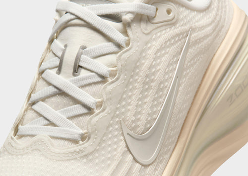 Vomero Plus Women's