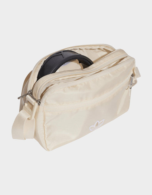 Premium Essentials Small Airliner