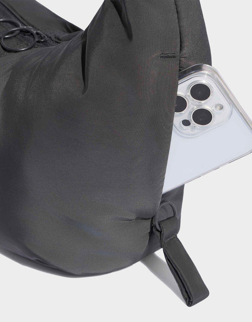 Must Haves Shoulder Bag (7.5L)