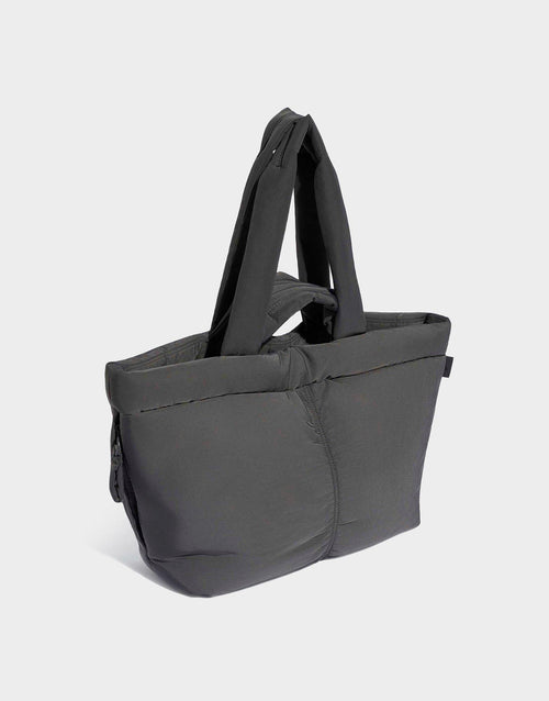 Must Haves Tote Bag (19.7L)