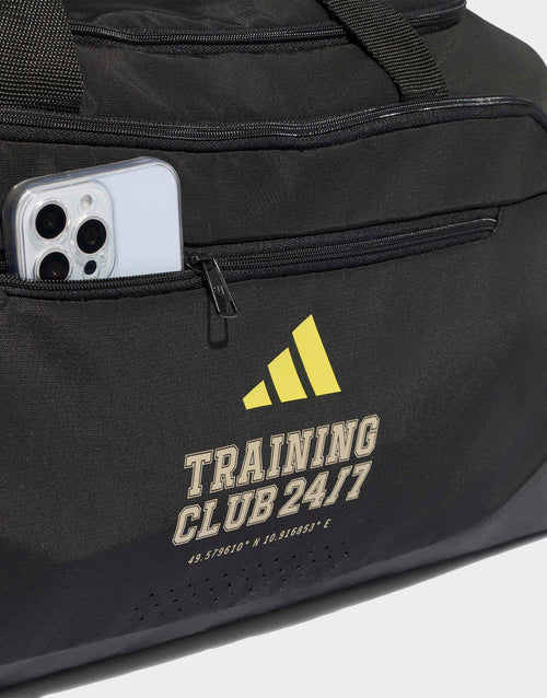 Training Defender Graphic Duffel Bag (60.6L)
