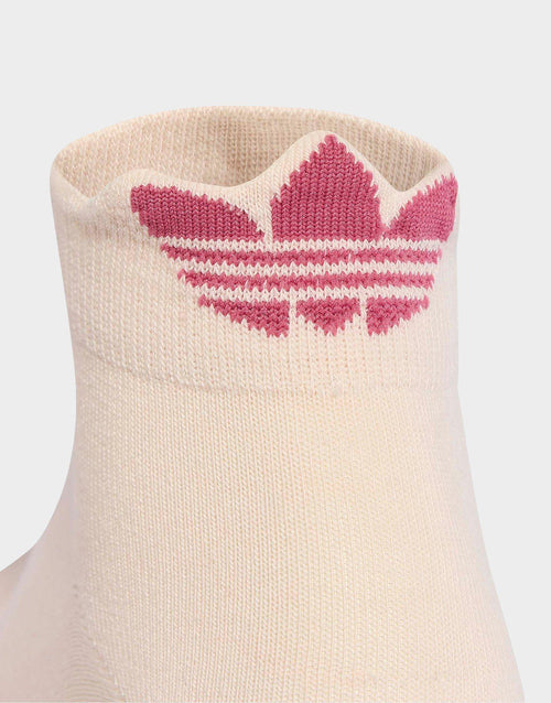 Back Trefoil Socks