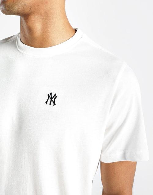 NY Yankees Table T-Shirt