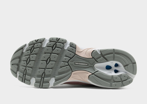 740 Women's
