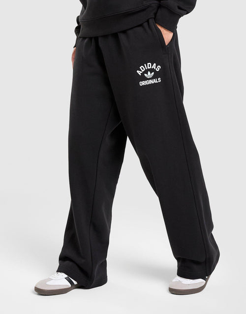 Trefoil Graphic Joggers