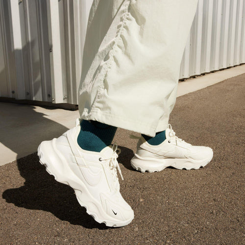 Women's Nike TC 7900