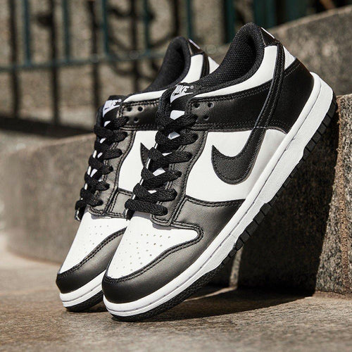 Women's Black & White