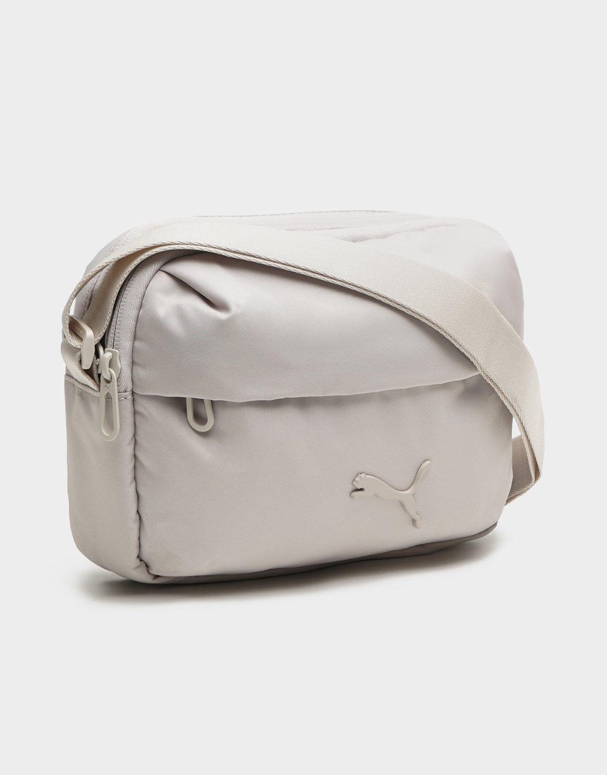 Essentials Crossbody Bag (2L)
