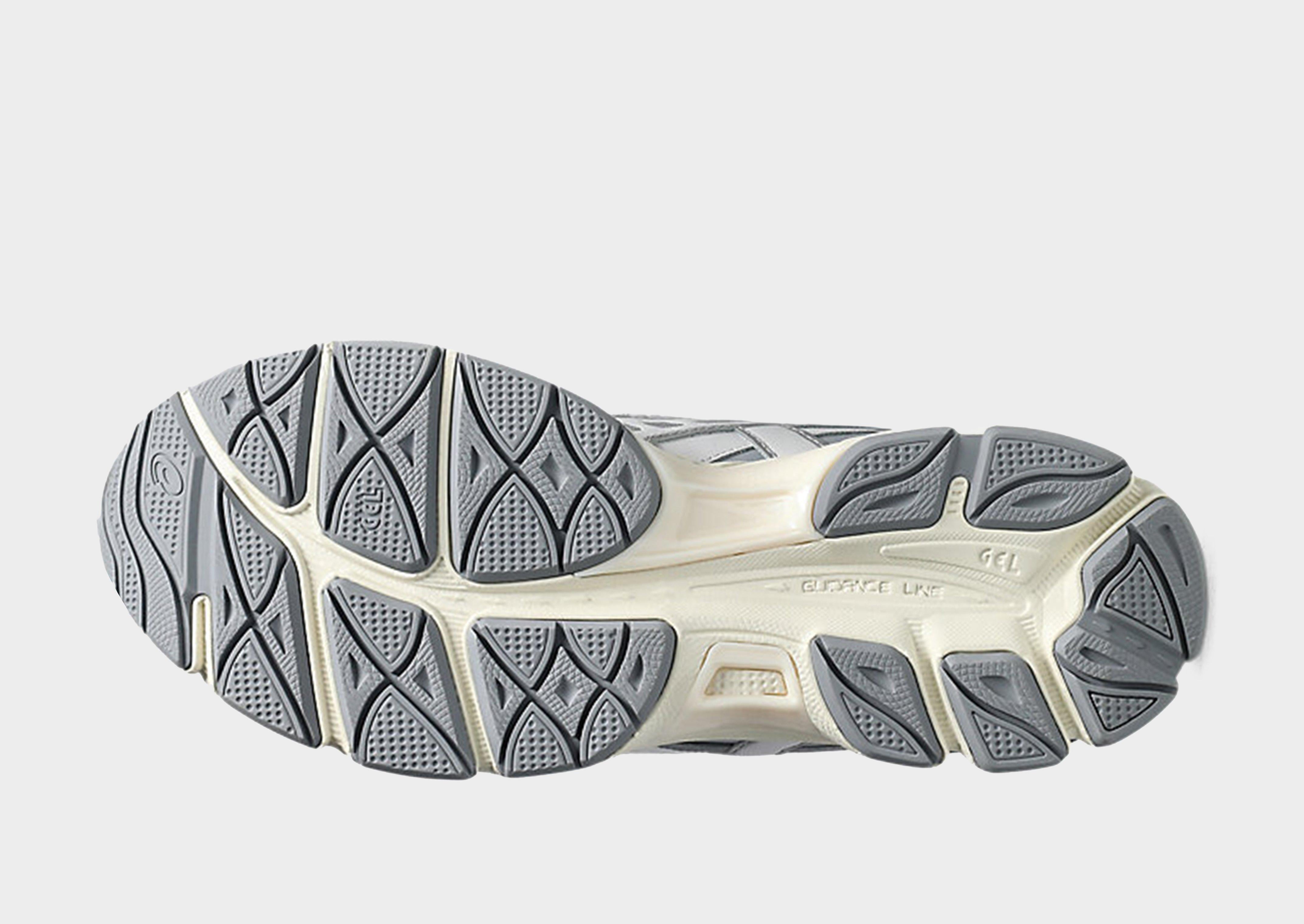 y Grey Asics GEL-NYC 2055 - JD Sports Singapore
