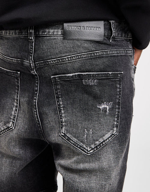 Armas Shorts