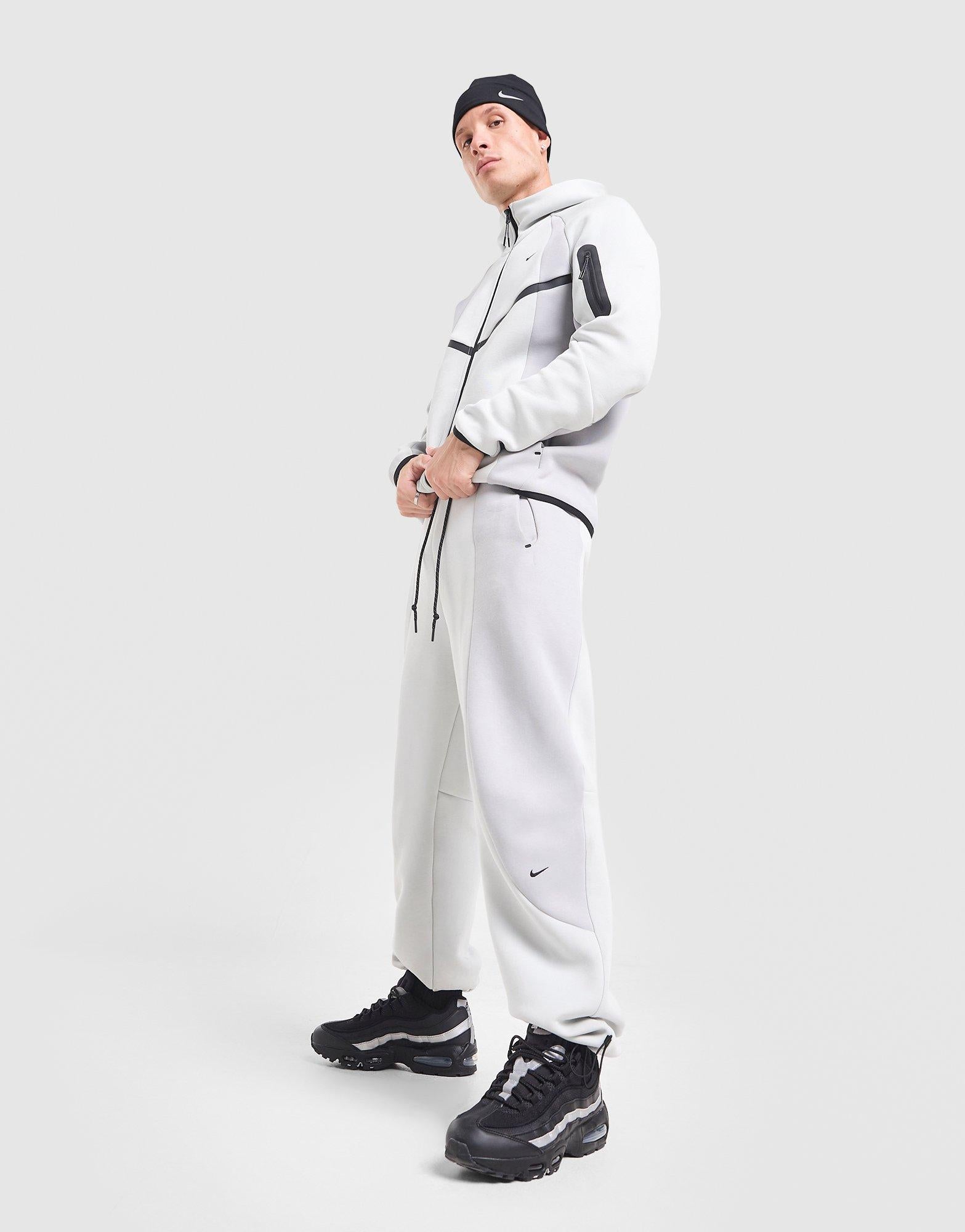Tech Pro Fleece Joggers