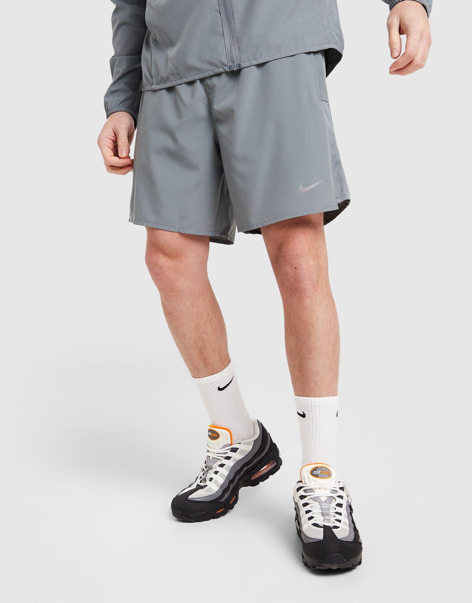 Challenger 7" Shorts