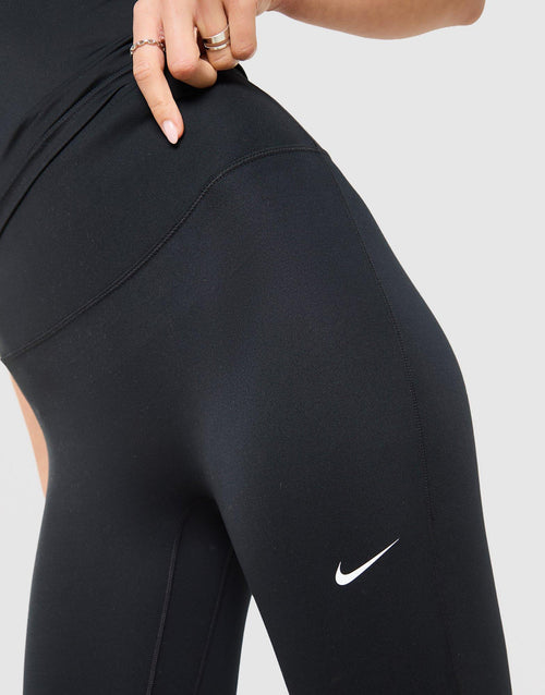Training One High-Waisted Capri Leggings
