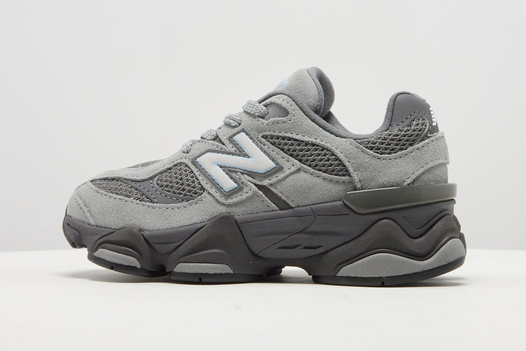9060 Junior's
