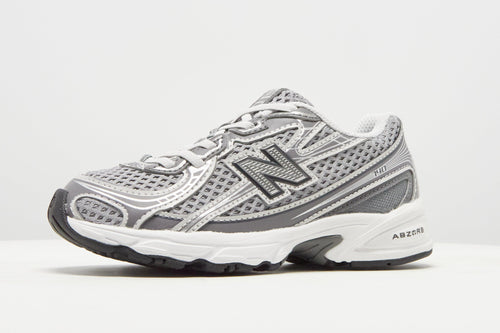 740 Junior's