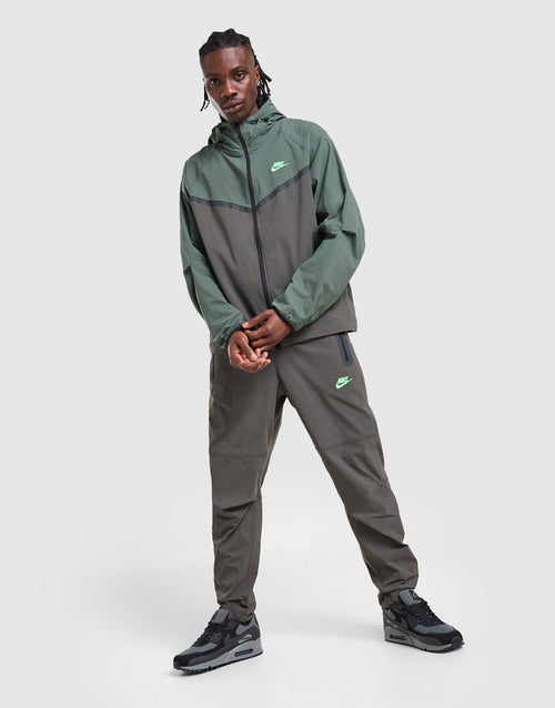Tech Woven Pants