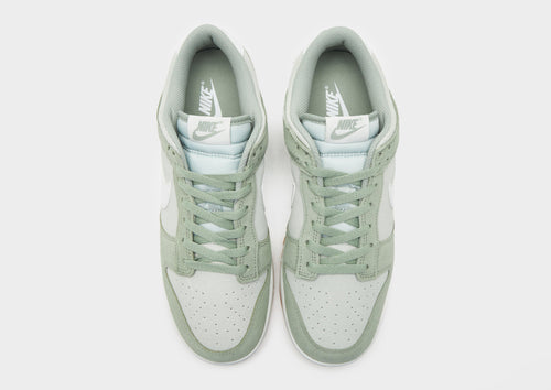 Dunk Low SE