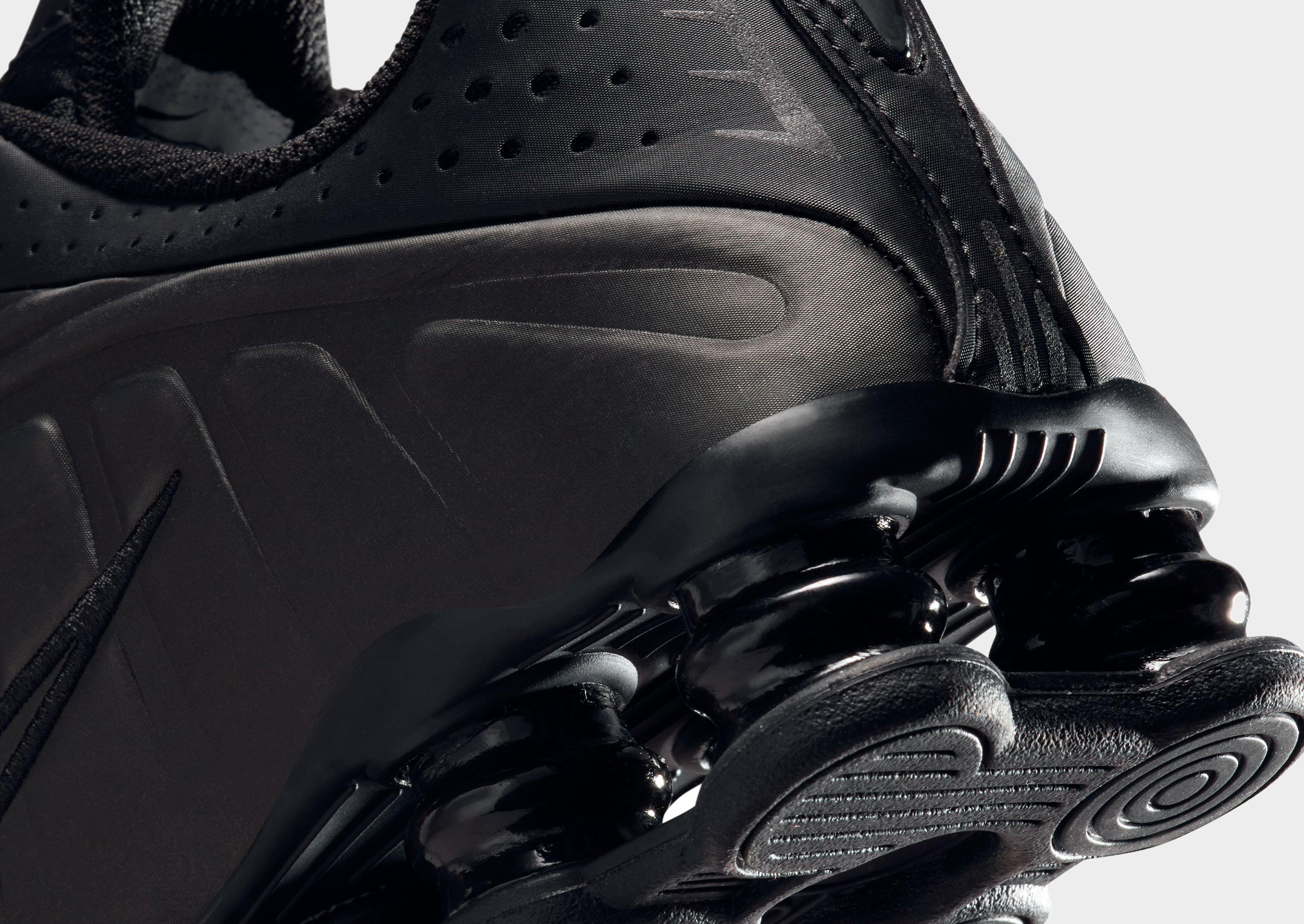 (セール)Nike Shox r4 Black (美品) NIKE公式】ナイキ ショックス R4 メンズシューズ.オンラインストア