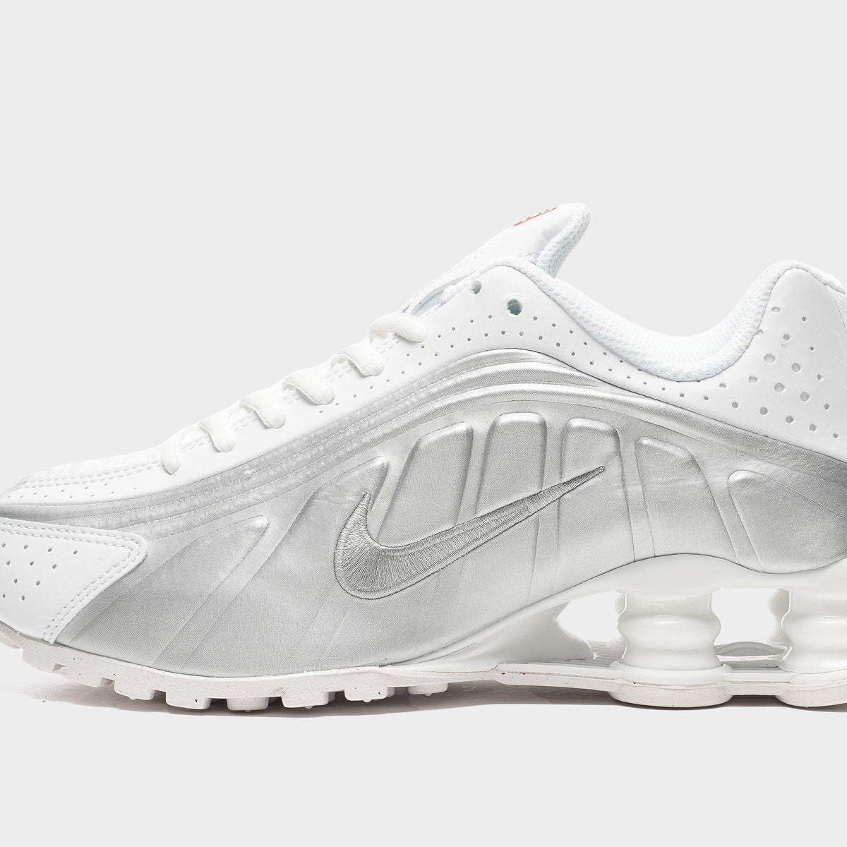 White Nike Shox R4 Junior's - JD Sports Singapore