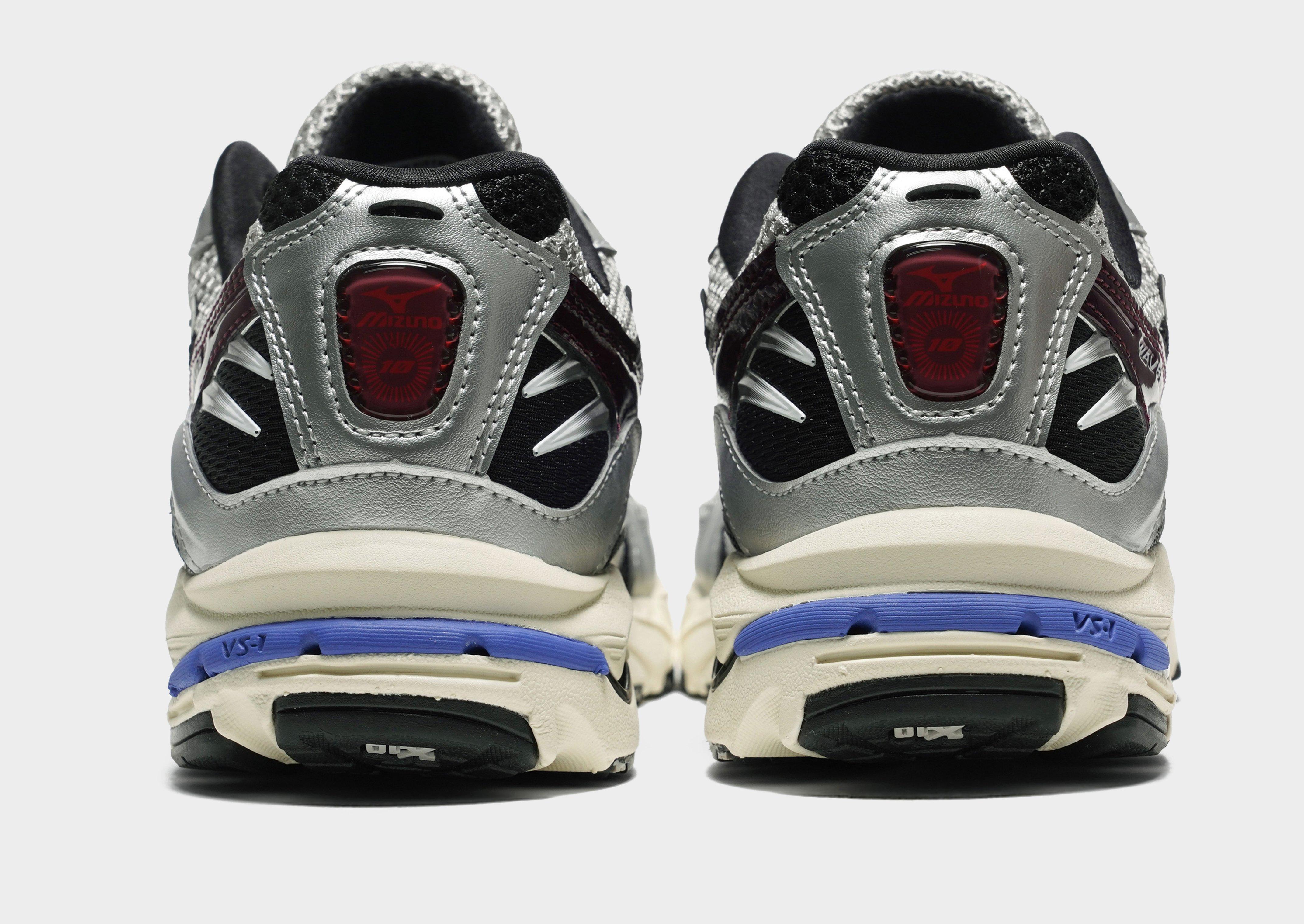 Grey Mizuno Wave Rider 10 - JD Sports Singapore