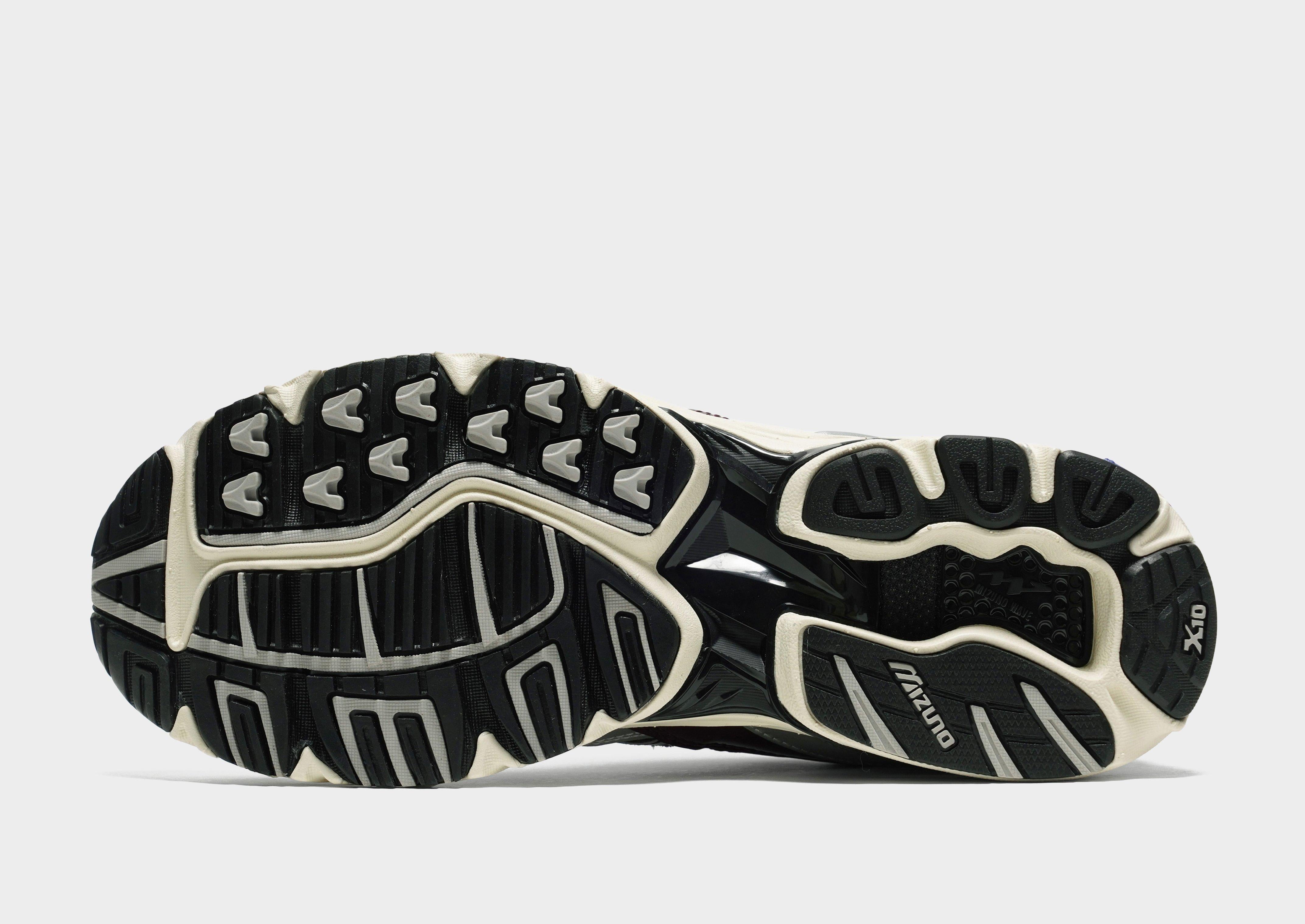 Grey Mizuno Wave Rider 10 - JD Sports Singapore