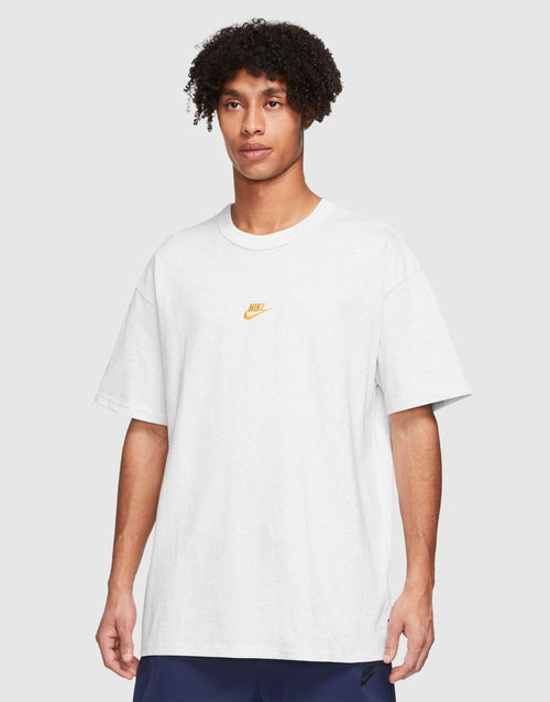 Sportswear Premium Essentials T-Shirt