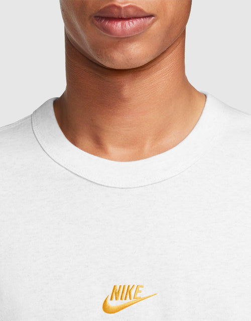 Sportswear Premium Essentials T-Shirt