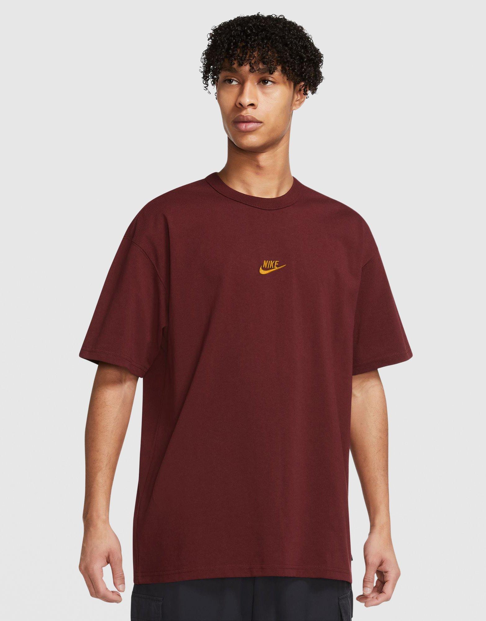 jd sports nike essential